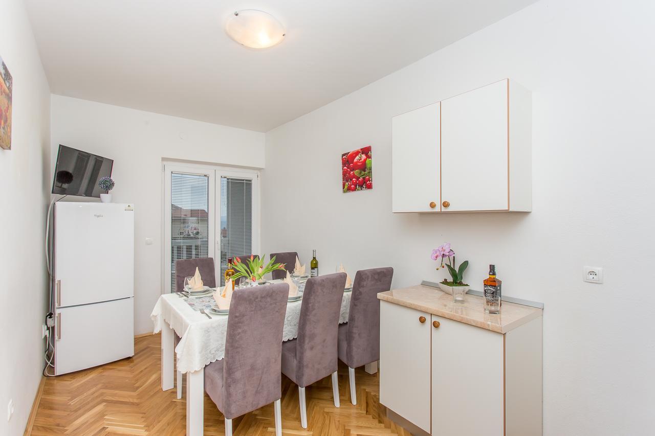 Apartments Grepo Sljeme Makarska Kamer foto